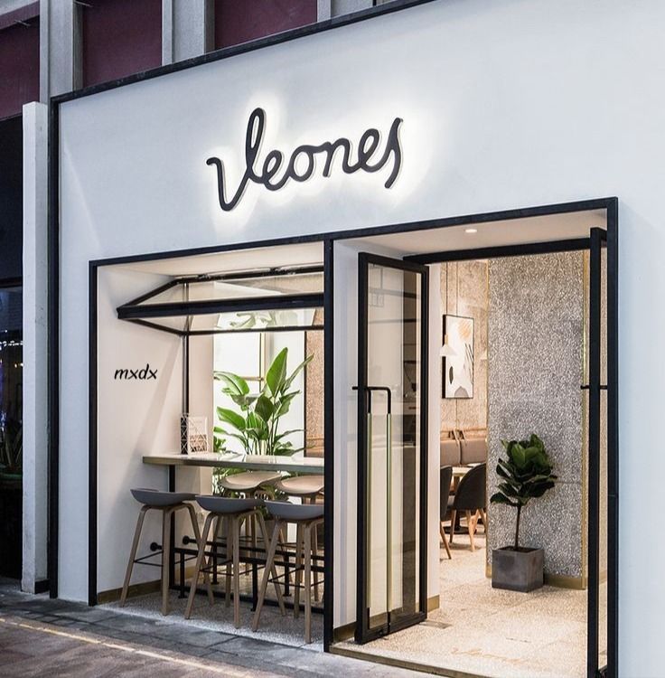 Modern Illuminated Signage for Interiors & Exteriors