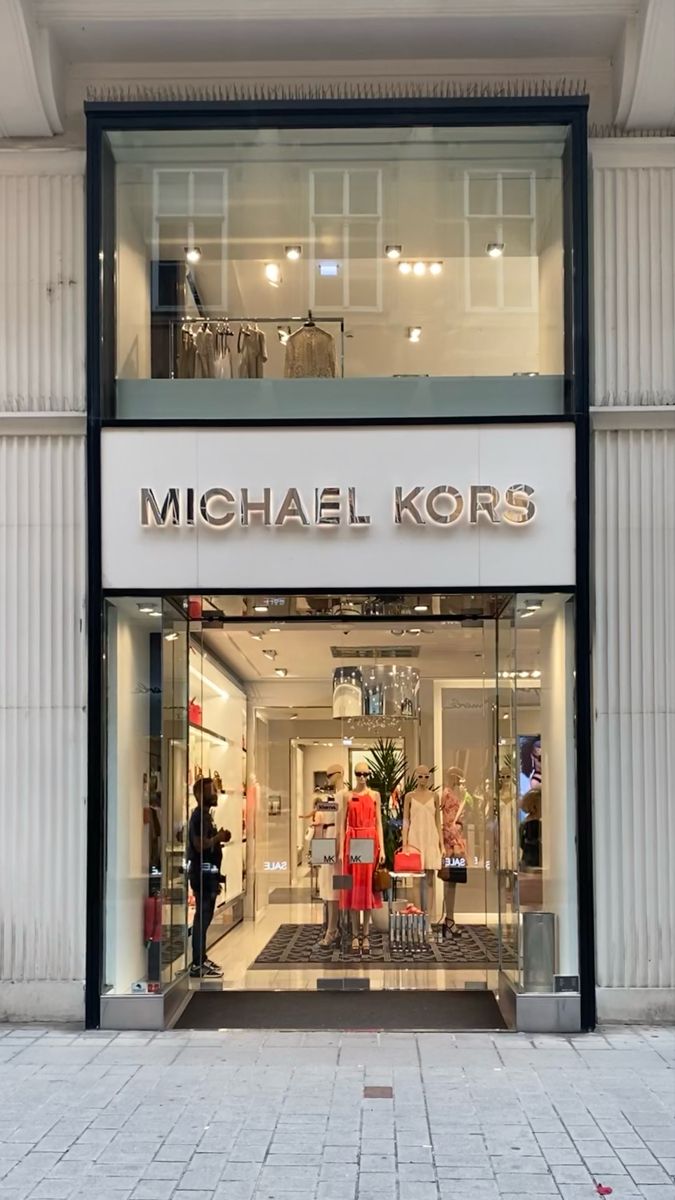 Modern Illuminated Signage for Interiors & Exteriors